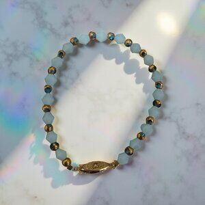 Light blue beaded bracelet~ 7 in.